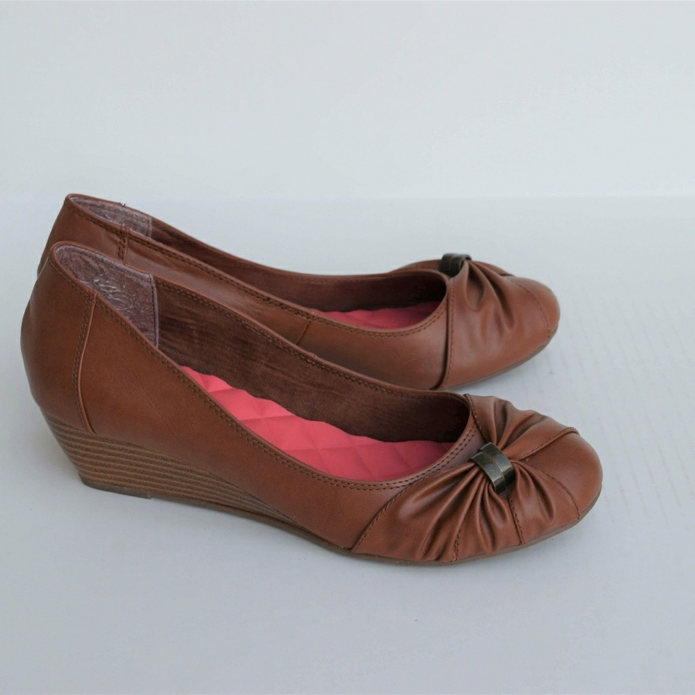 Sugar Kalinda Wedge-Heeled Shoes